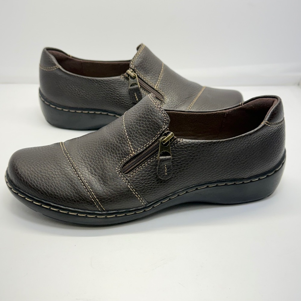 Clarks Cora Harbor Loafers Women's Size 7.5 Brown Leather Side Zip Slip On Shoes